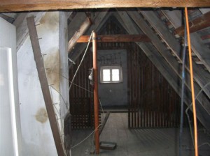 Das Dachgeschoss vor der Renovierung...