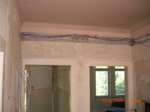 EG Flur Blick in Küche und Esszimmer